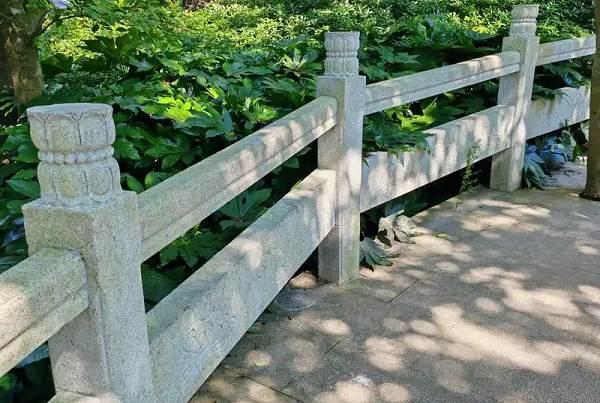 大连石栏杆定制选哪家靠谱 值得信赖 本地区制造商